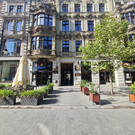 Apartment In The Strict City Centre Łódź Kültér fotó